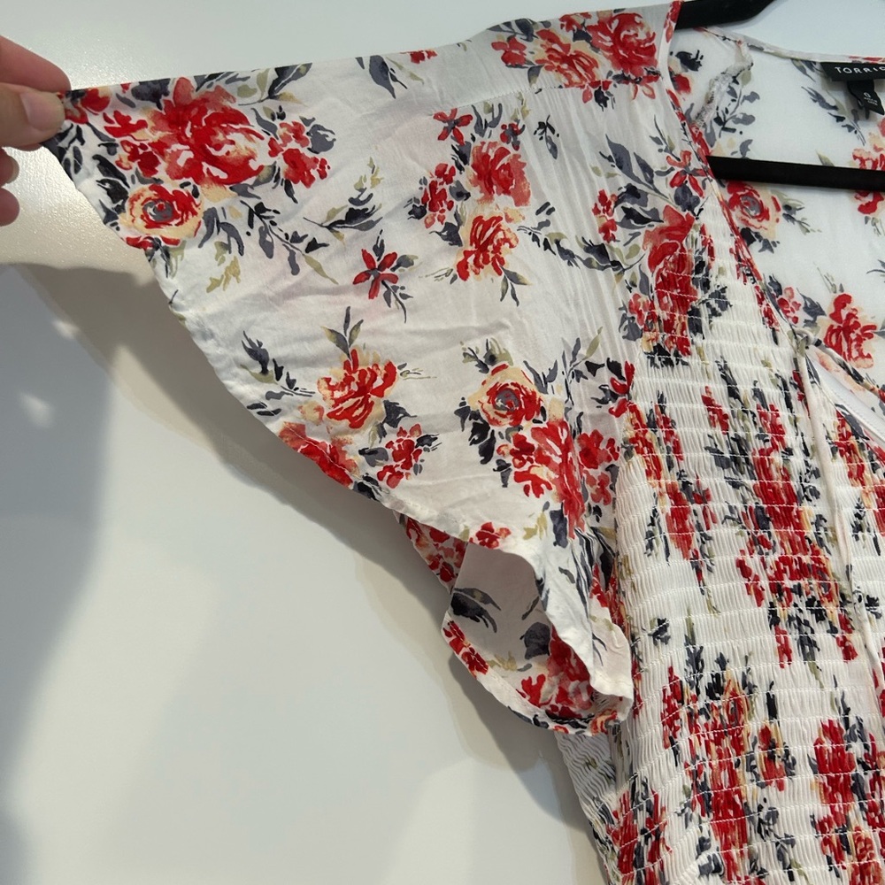 Torrid Mini Chiffon Smocked Dress Size 0 Floral Print 12 Cottage Core White - Picture 5 of 12